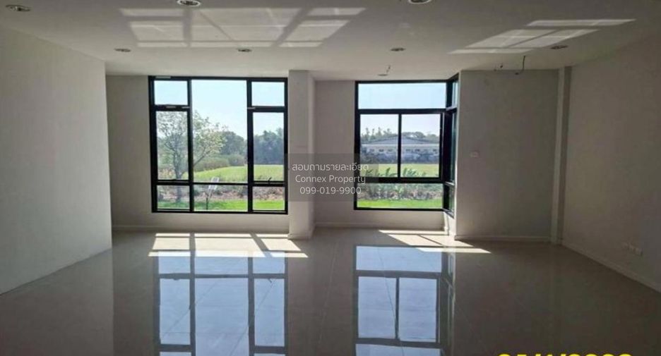 Local comercial en venta de 3 habitaciones en Bang Yai, Nonthaburi