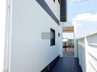 出售 4 卧室 独立屋 在 Bang Phli, Samut Prakan