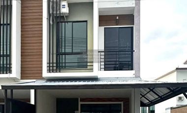 Reihenhaus zum Kauf mit 3 Zimmer in Mueang Chon Buri, Chonburi