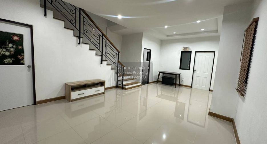 Reihenhaus zum Kauf mit 3 Zimmer in Mueang Chon Buri, Chonburi