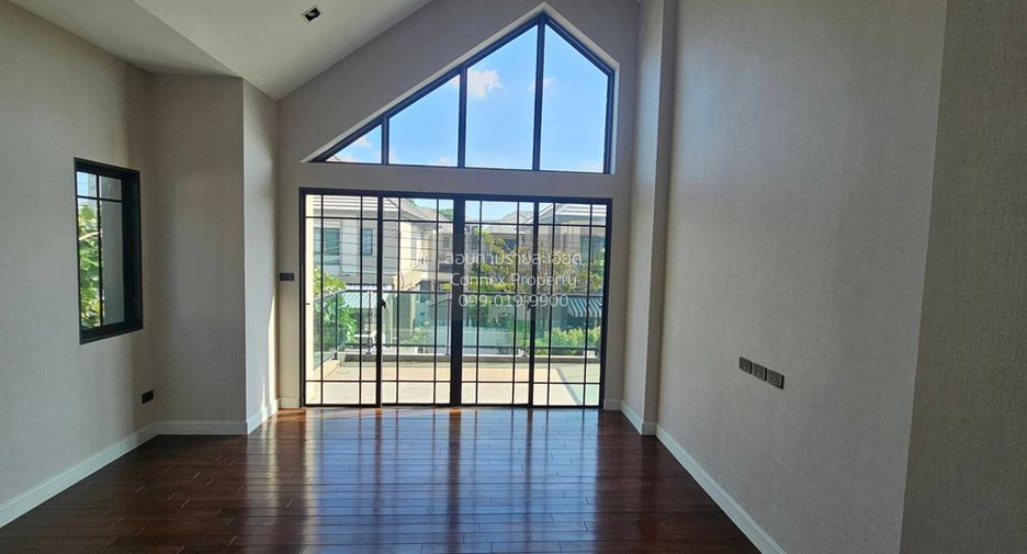 For sale 4 bedrooms house in Khan Na Yao, Bangkok