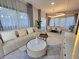 出售 4 卧室 独立屋 在 Bang Phli, Samut Prakan