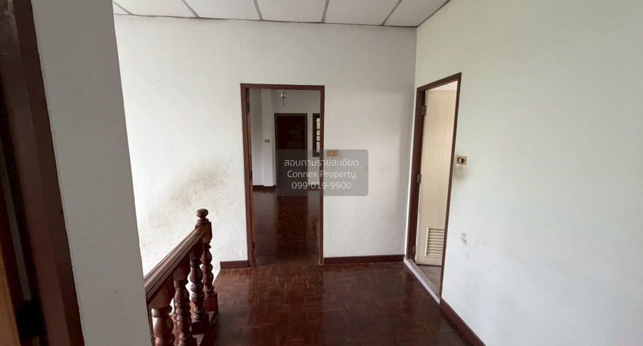 For sale 4 bedrooms house in Bang Khun Thian, Bangkok