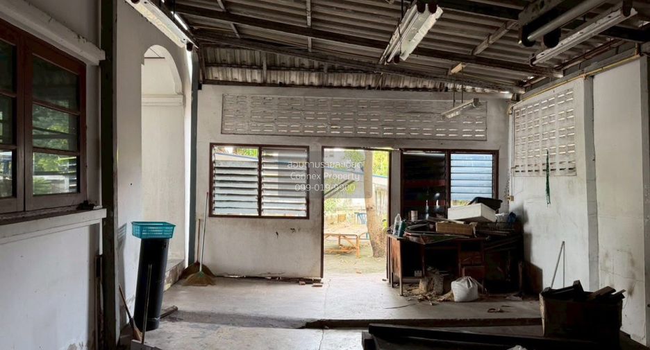 For sale 4 bedrooms house in Bang Khun Thian, Bangkok