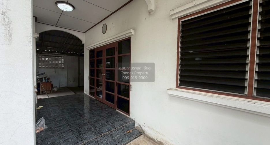 For sale 4 bedrooms house in Bang Khun Thian, Bangkok