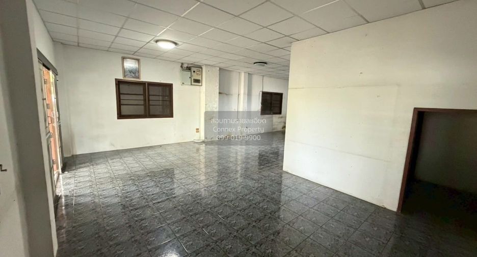 For sale 4 bedrooms house in Bang Khun Thian, Bangkok