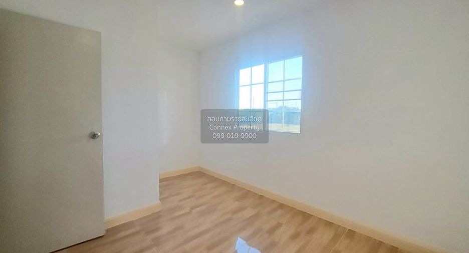 Reihenhaus zum Kauf mit 2 Zimmer in Sai Noi, Nonthaburi