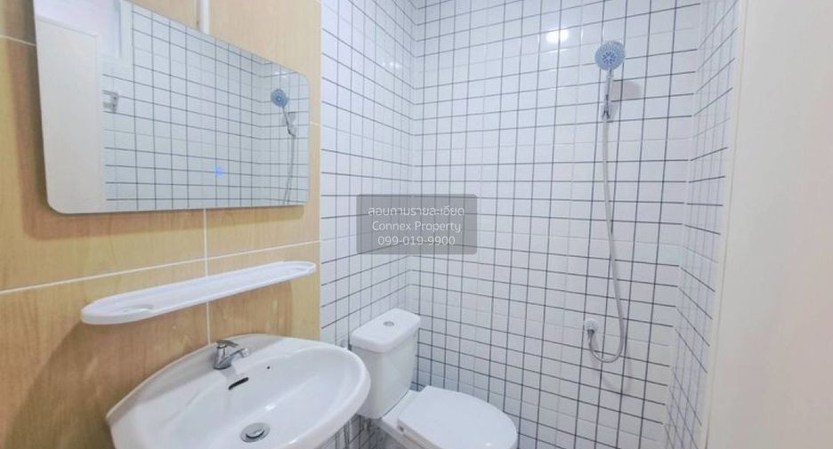 Reihenhaus zum Kauf mit 2 Zimmer in Sai Noi, Nonthaburi