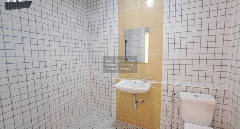 Reihenhaus zum Kauf mit 2 Zimmer in Sai Noi, Nonthaburi
