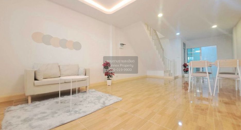 Reihenhaus zum Kauf mit 2 Zimmer in Sai Noi, Nonthaburi