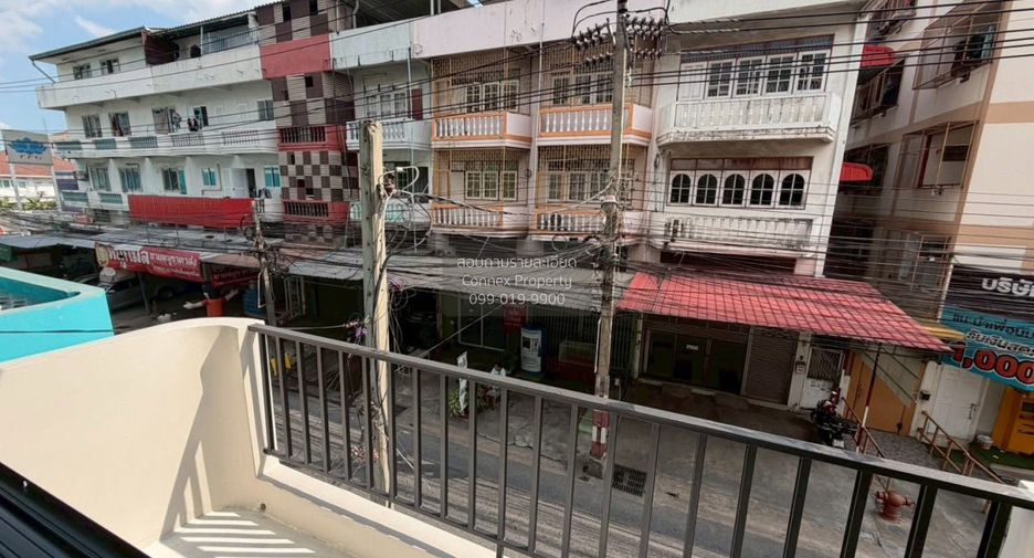 For sale 3 bedrooms retail Space in Phra Pradaeng, Samut Prakan