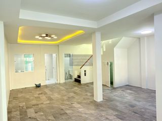出售 3 卧室 联排别墅 在 San Sai, Chiang Mai