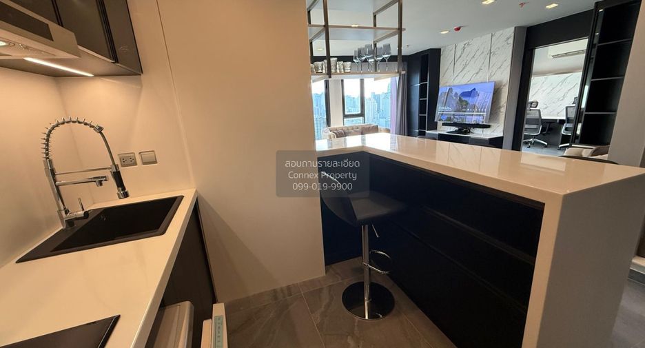 For sale 2 bedrooms condo in Huai Khwang, Bangkok