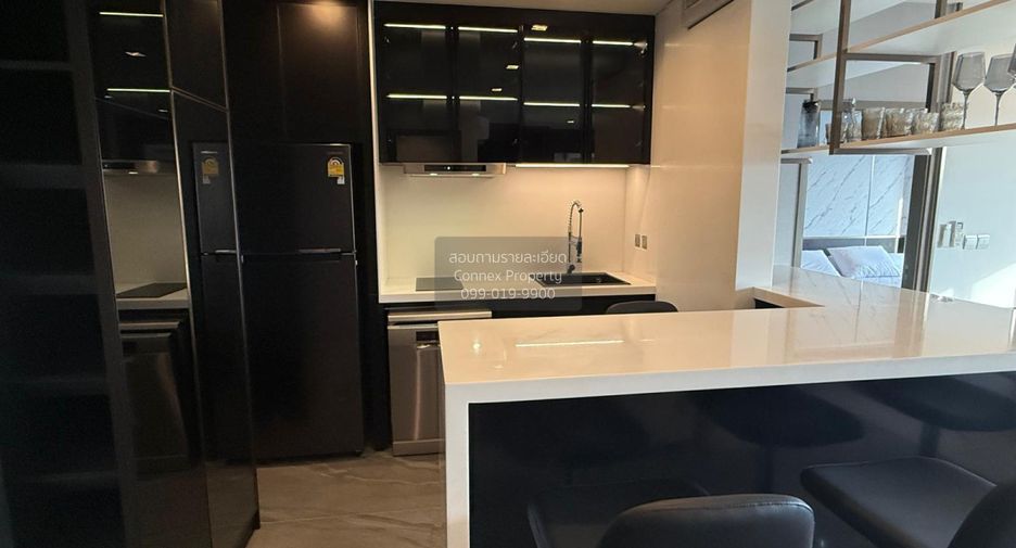 For sale 2 bedrooms condo in Huai Khwang, Bangkok