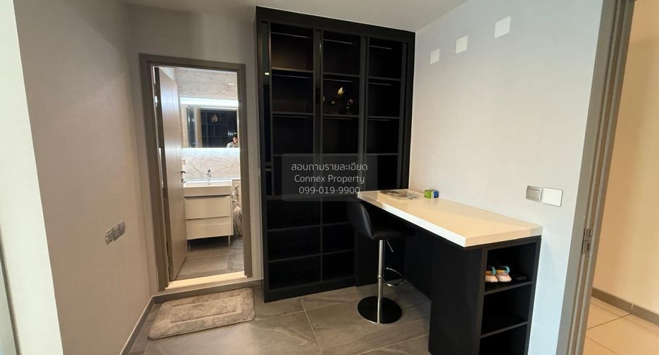 For sale 2 bedrooms condo in Huai Khwang, Bangkok