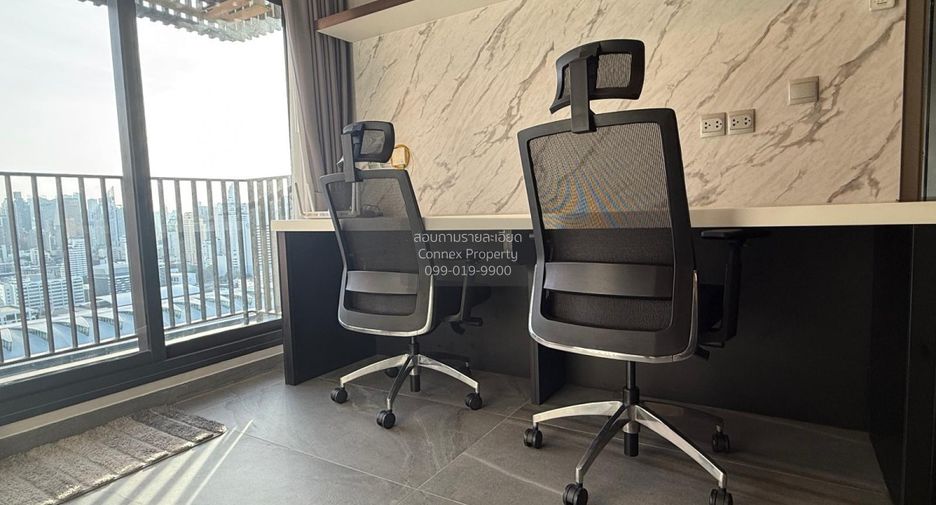 For sale 2 bedrooms condo in Huai Khwang, Bangkok