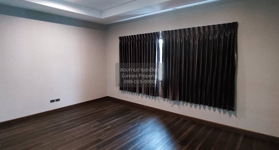 For sale 3 bedrooms townhouse in Lat Phrao, Bangkok