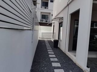 出售 3 卧室 联排别墅 在 Lat Phrao, 曼谷
