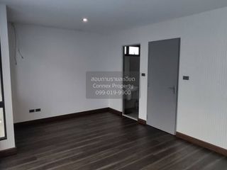 出售 3 卧室 联排别墅 在 Lat Phrao, 曼谷