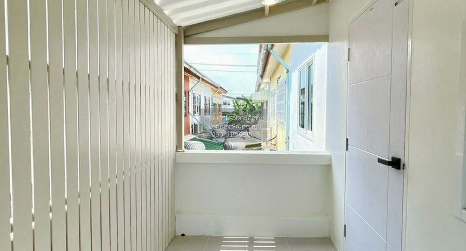 À vendre 4 chambres maison de ville à Bang Bua Thong, Nonthaburi