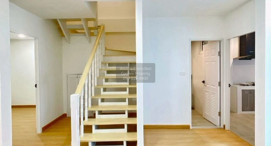 À vendre 4 chambres maison de ville à Bang Bua Thong, Nonthaburi