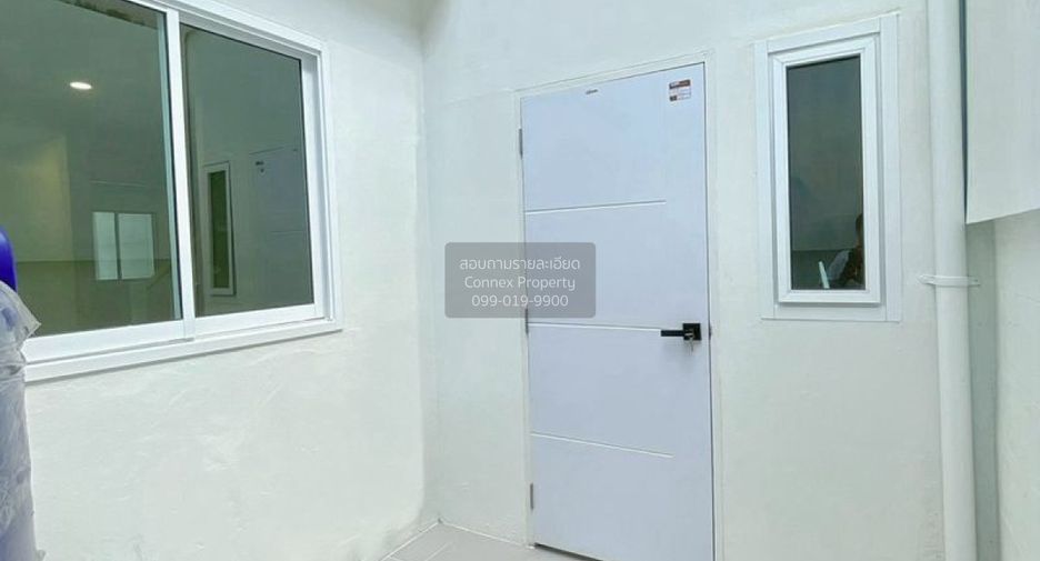 À vendre 4 chambres maison de ville à Bang Bua Thong, Nonthaburi