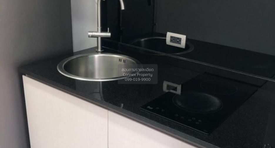 For sale 1 bed condo in Mueang Samut Prakan, Samut Prakan