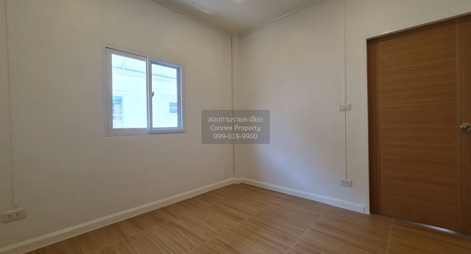 For sale 3 bedrooms townhouse in Khlong Sam Wa, Bangkok