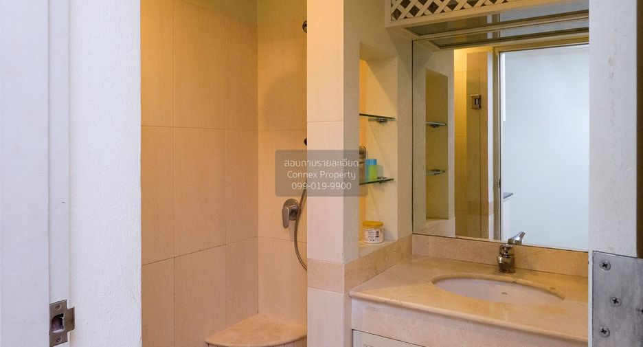 For rent 1 bed condo in Khlong San, Bangkok