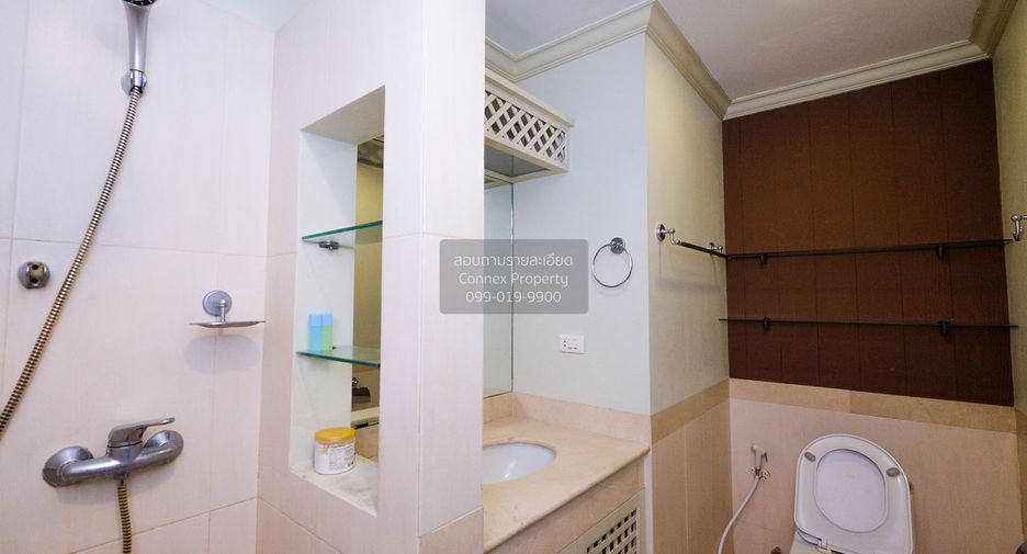 For rent 1 bed condo in Khlong San, Bangkok