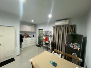 Reihenhaus zur Miete mit 3 Zimmer in Prawet, Bangkok