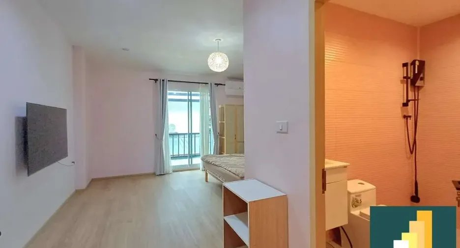 For rent and for sale 6 bedrooms house in Jomtien, Pattaya