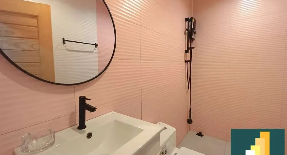 For rent and for sale 6 bedrooms house in Jomtien, Pattaya