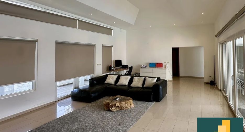 For sale 4 ベッドルーム land in Bang Lamung, Chonburi