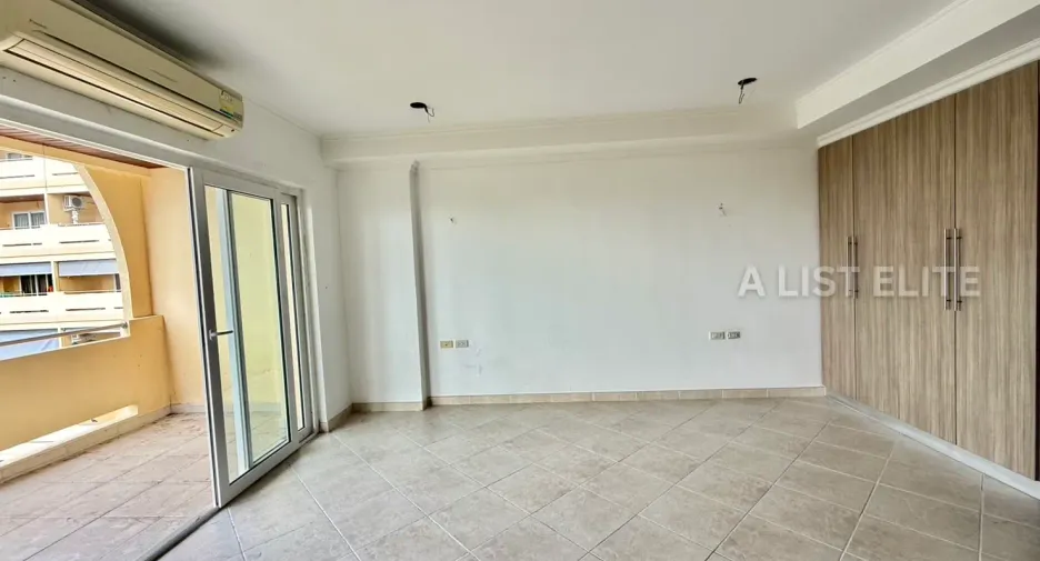 For sale 1 bed condo in Pratumnak, Pattaya