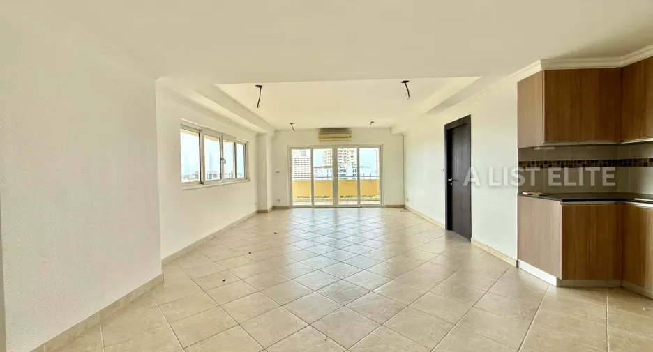 For sale 1 bed condo in Pratumnak, Pattaya