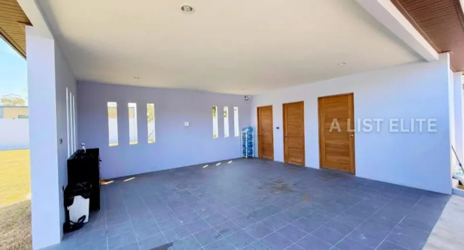 For rent 4 bedrooms house in Bang Lamung, Chonburi
