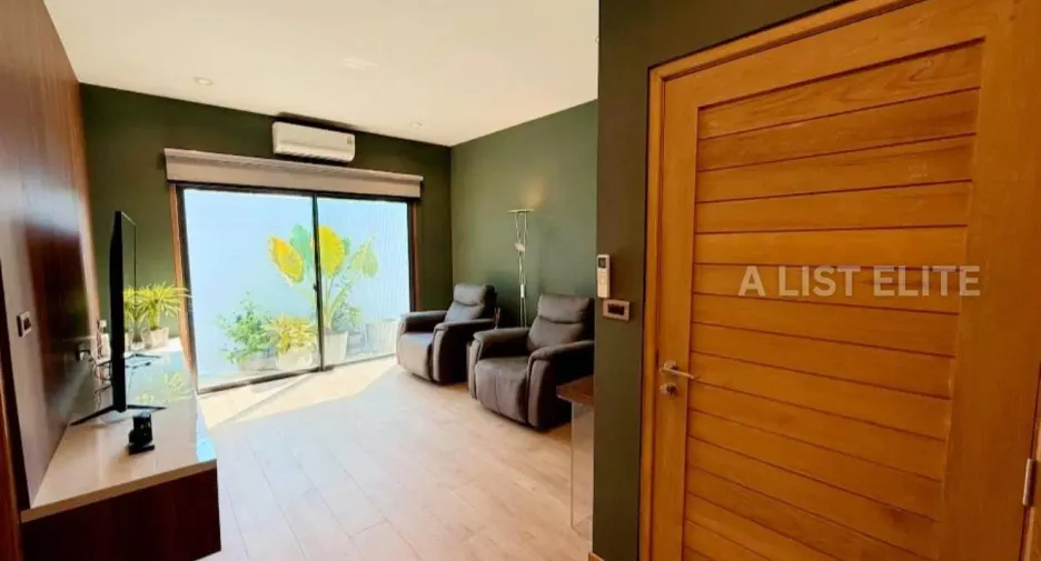 For rent 4 bedrooms house in Bang Lamung, Chonburi