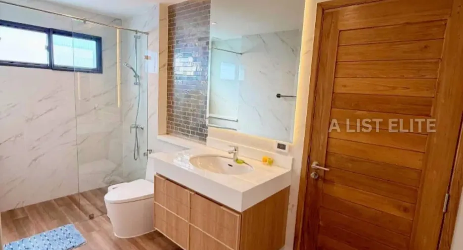 For rent 4 bedrooms house in Bang Lamung, Chonburi