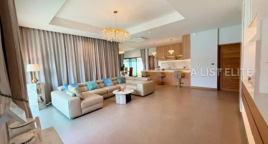 For rent 4 bedrooms house in Bang Lamung, Chonburi
