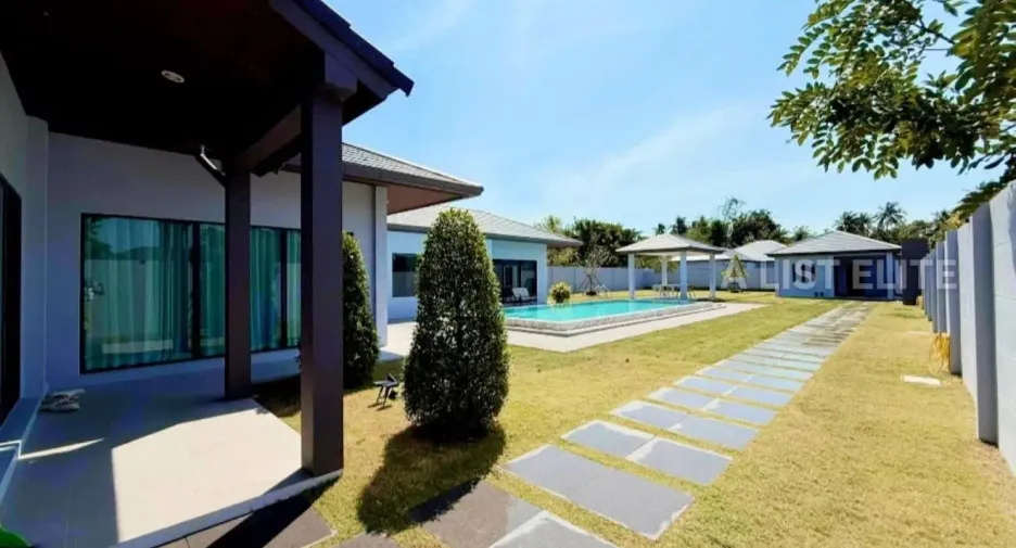For rent 4 bedrooms house in Bang Lamung, Chonburi