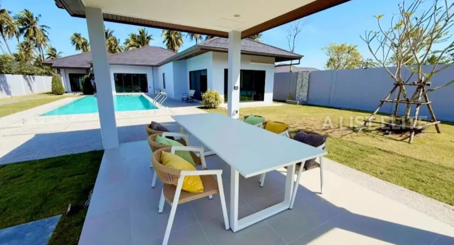 For rent 4 bedrooms house in Bang Lamung, Chonburi