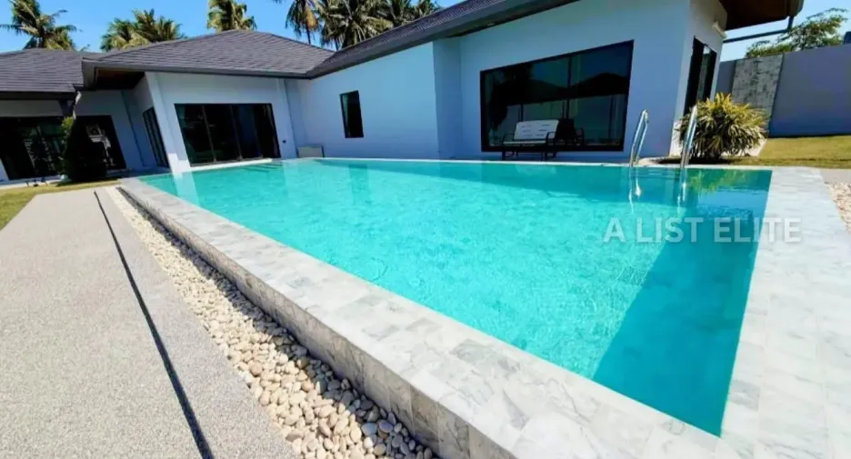 For rent 4 bedrooms house in Bang Lamung, Chonburi