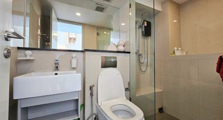 Wohnung zur Miete mit 2 Zimmer in Sathon, Bangkok