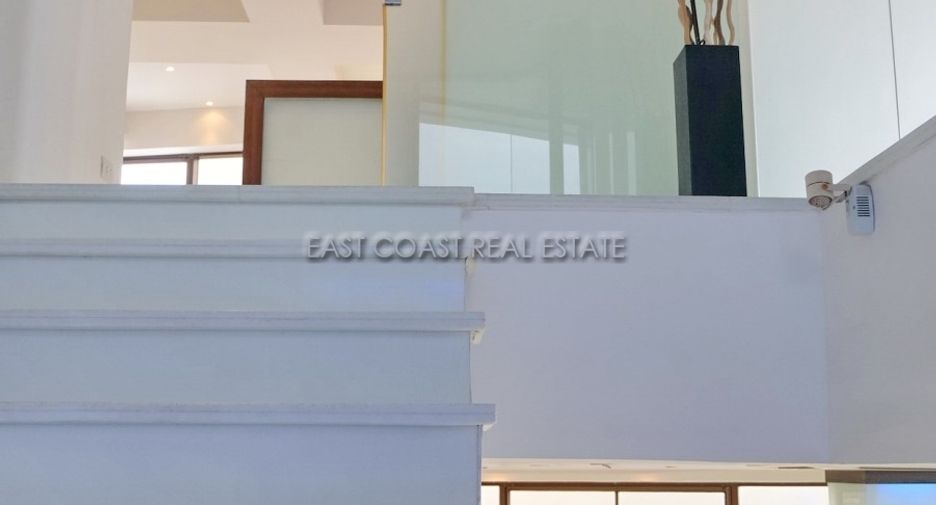 For sale 2 bedrooms condo in Jomtien, Pattaya