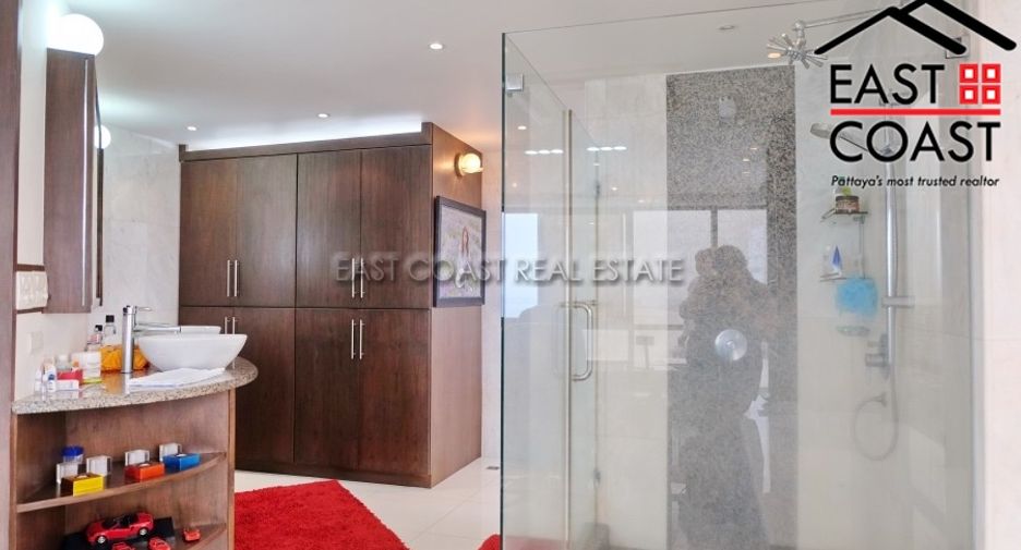 For sale 2 bedrooms condo in Jomtien, Pattaya