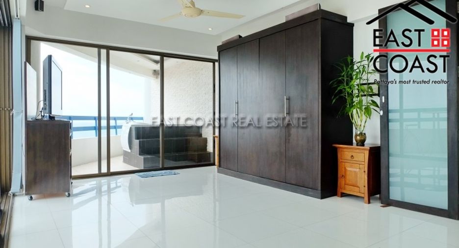For sale 2 bedrooms condo in Jomtien, Pattaya