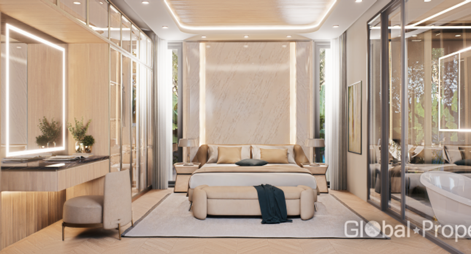 For sale 4 bedrooms house in East Pattaya, Pattaya
