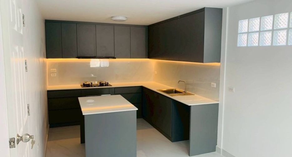 À vendre 4 chambres maison à Sattahip, Chonburi