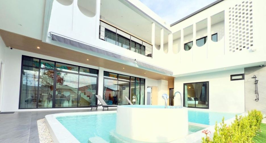 À louer 5 chambres villa à Huay Yai, Pattaya